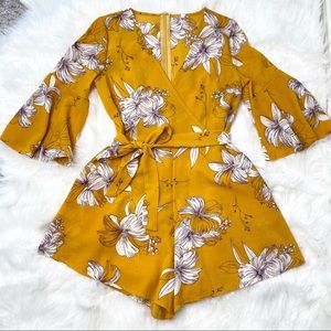 FLORAL BELL SLEEVE ROMPER
